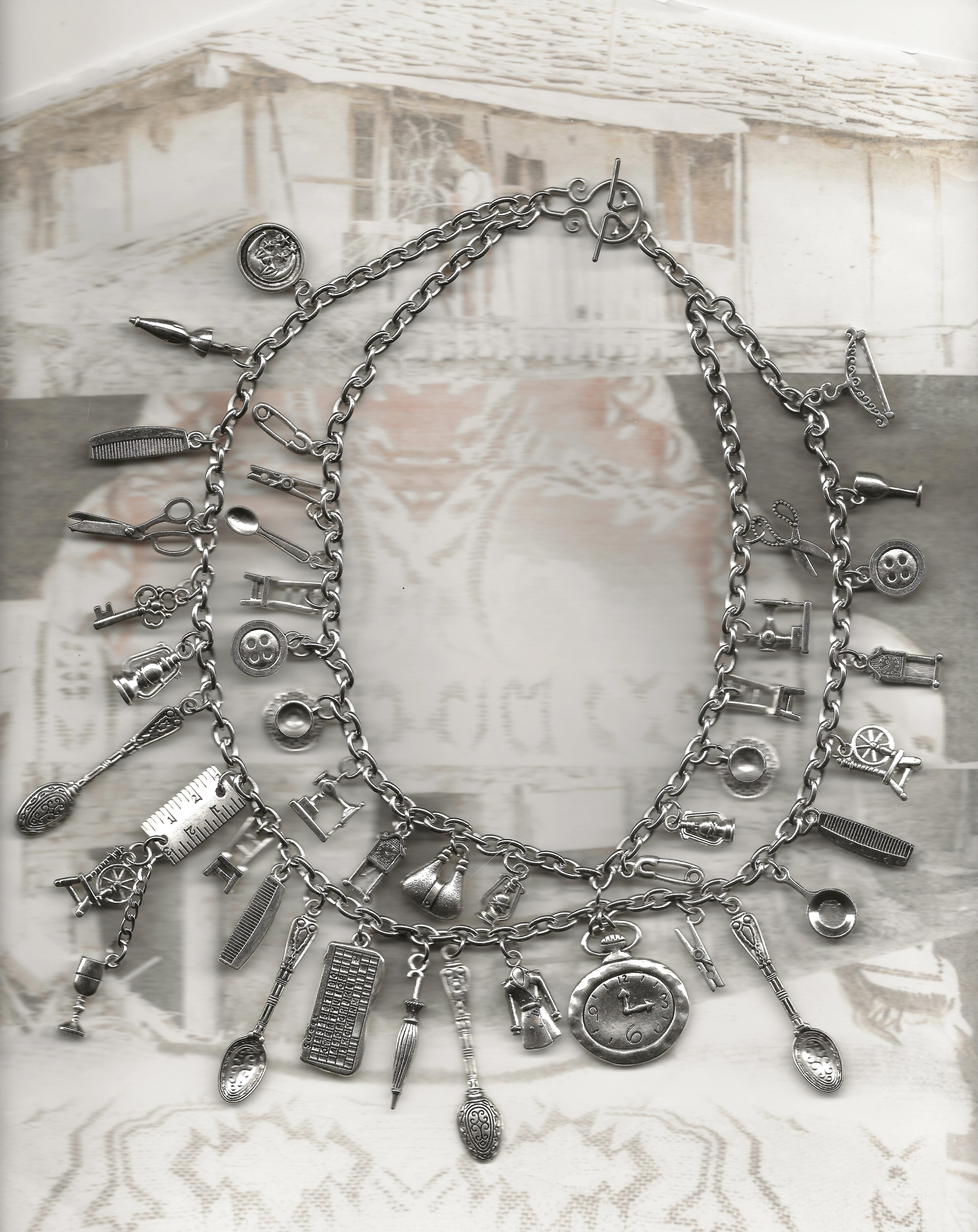 'House Relics' necklace